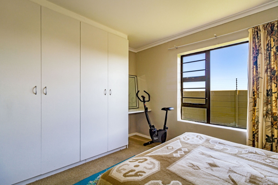 2 Bedroom Property for Sale in Sea Breeze Western Cape